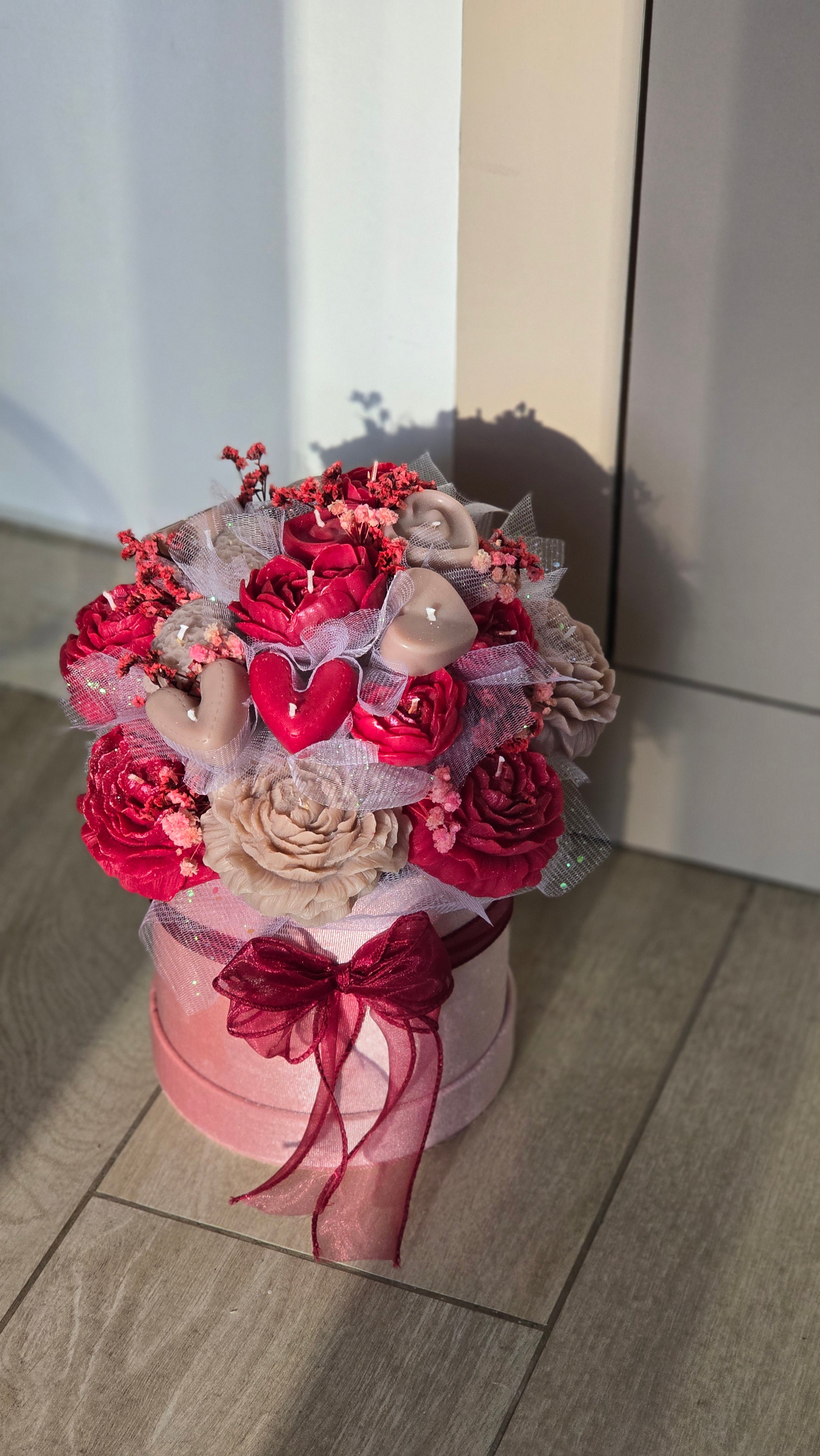 A Scarlet Bloom✨️NEW✨️