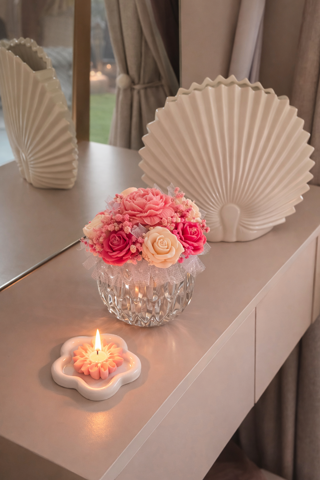 A Soft Glow ✨️ Statement Candle ✨️NEW✨️